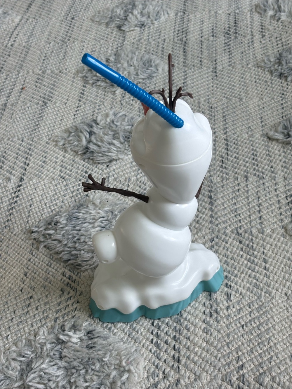 Olaf - Picture 4 of 5